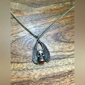 Silver Skull Pendant Necklace